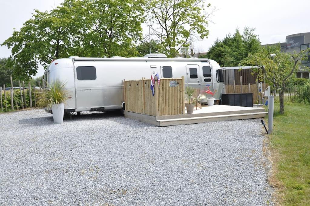 Airstream Retro Usa Caravan Earnewald Exterior photo